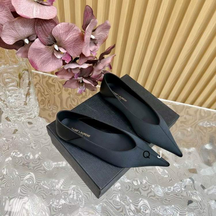 Picture of YSL Shoes _SKUYSLsz35-40Z050120536